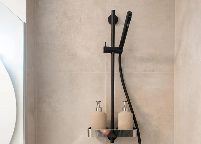 Unique In * לובליאנה